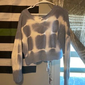 aero cropped open back sweater size small